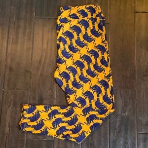 ⭐️ 2/$20 or 3/$25 Lularoe TC leggings elephant